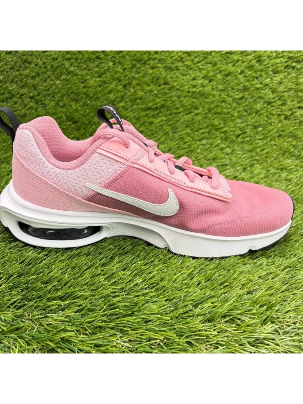 Nike Air Max INTRLK Lite Girls Size 6.5Y Pink Athletic Running Shoes Sneakers